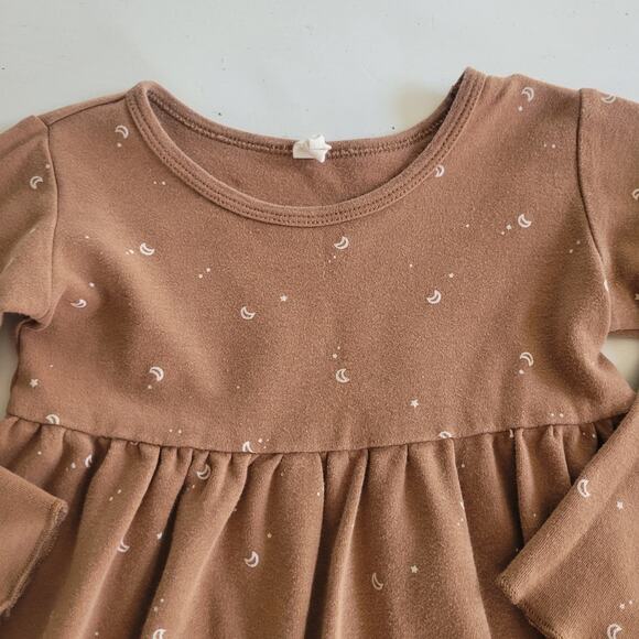 Quincy Mae Brown Moon & Star Print Dress + Bloomers - Picture 4 of 8